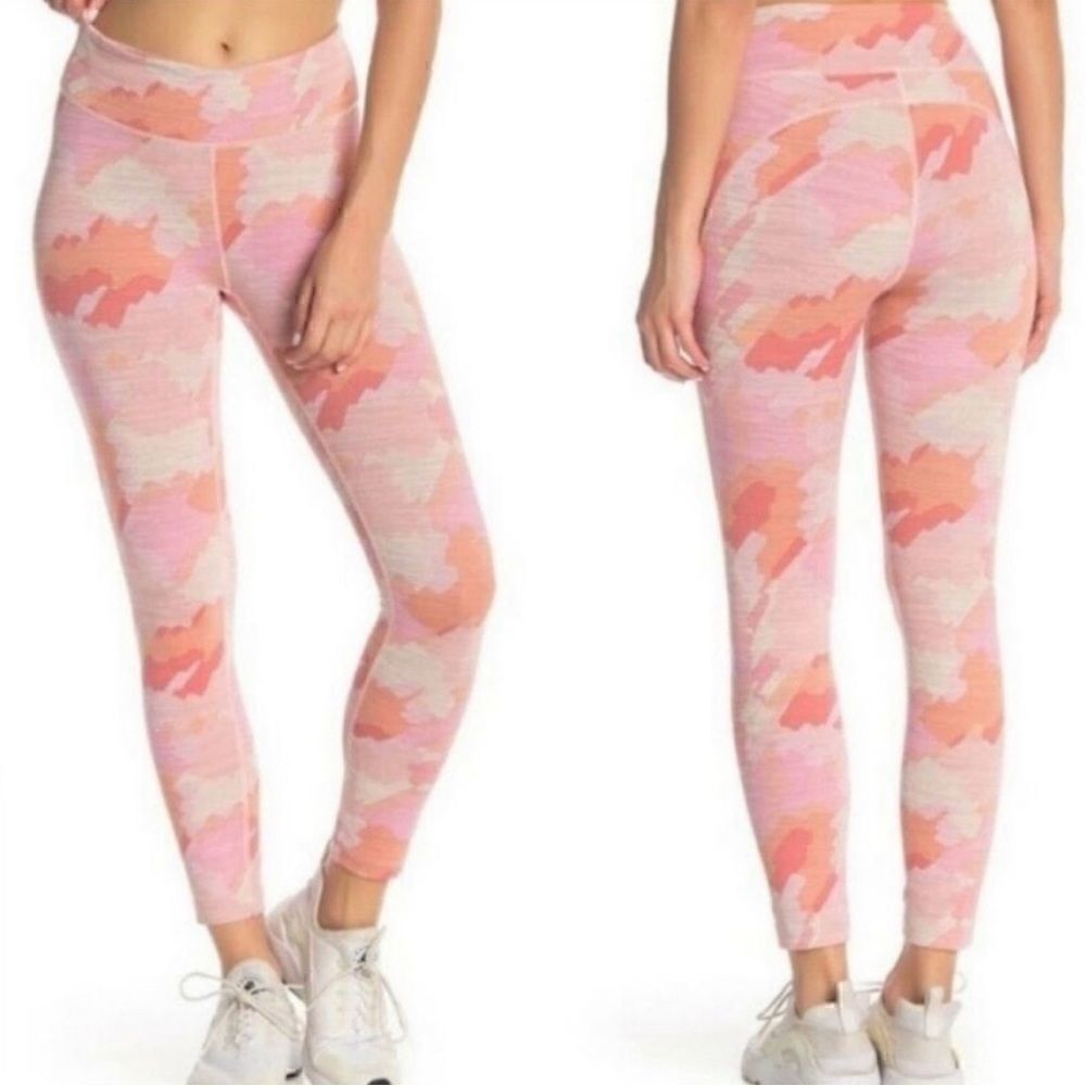 Outdoor voices high waisted tech sweat leggings pink camo